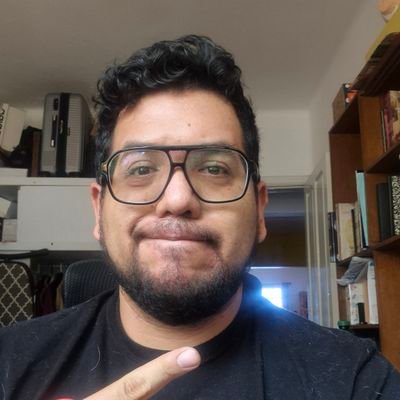 danhpalomares's profile picture. ⚓🗺🚛🚄🏳️‍🌈🐈🥐🍕🍻🌱🚲🏊🏽‍♂️🇲🇽🔺

Comercio marítimo.
Política.
Historia y cartografía.
Sistemas de transporte público.