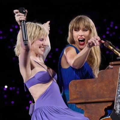 mirrorball0717's profile picture. swemo | philly sports fan