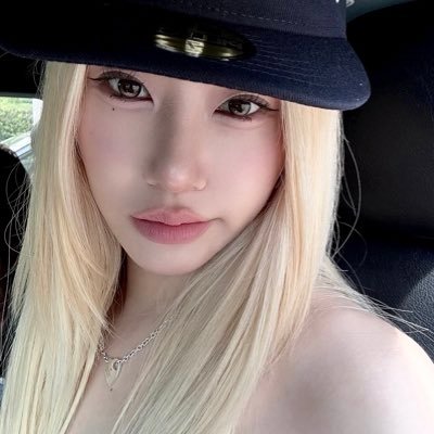 partyqirls's profile picture. 🅴 TOXIC by Kehlani