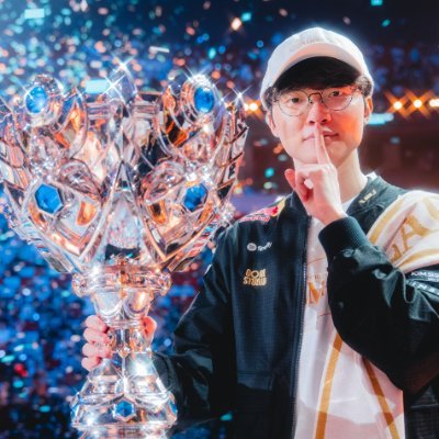 cosmicdivides's profile picture. #wgaming #hjfgk ♡