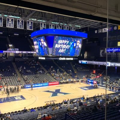 AliMargello5's profile picture. Cincy sports minded marketing mom