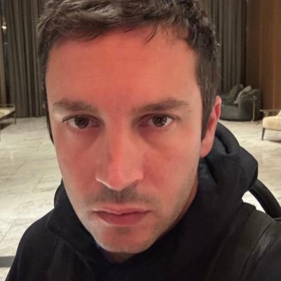 ciitywalls's profile picture. + fight it, take the pain, ignite it.