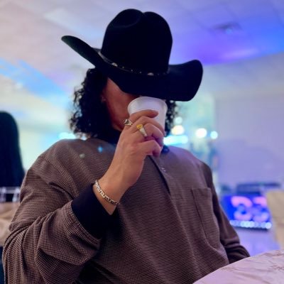 NotTarzan666's profile picture. double T stands for “el Todo Traumado”