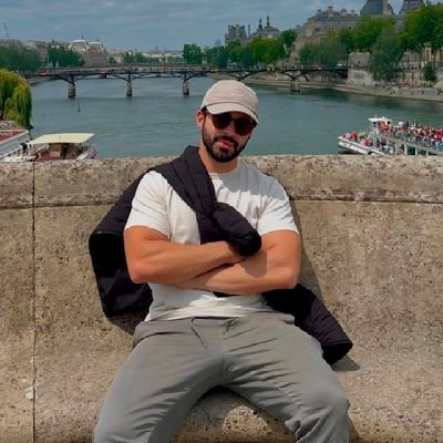 rafadpsi's profile picture. La vida es una simulación.