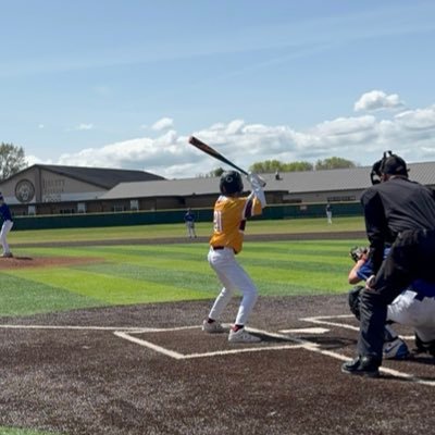 leohernandez004's profile picture. 