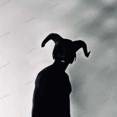 Y_smartyZ's profile picture. I believe the universe is working for my Good