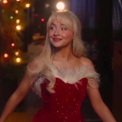 ashenfaerie's profile picture. 28. she/her. 🧚🏻‍♀️🌸📖🐶🩷🫧