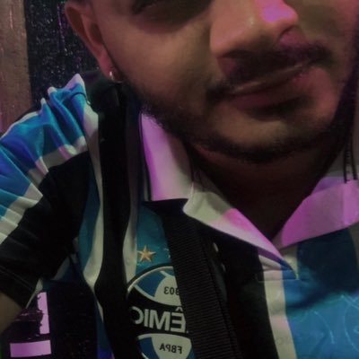 fuckingcadu's profile picture. ⓘ Este usuário foi diagnosticado com uma condição rara: amar demais. @Gremio. 𝘀͟𝗮͟𝗶͟𝗯͟𝗮͟ 𝗺͟𝗮͟𝗶͟𝘀͟.