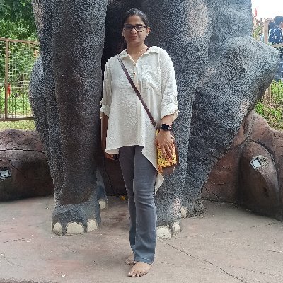 PriyankaCh557's profile picture. Economics & Politics 📚🎓✍️