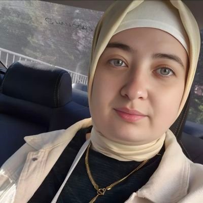 Burcuciftci266's profile picture. 