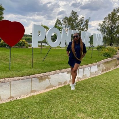 VuyelwaMokebe's profile picture. 