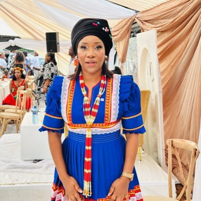 NthabisengTshiv's profile picture. To serve is a privilege ❤️📚