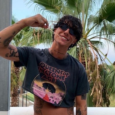 HeirToShadows's profile picture. Harry King • OC Mafia Prince. Linked to Elites & Heathens. Cold, charming, untouchable. Loyal to code, ruthless to foes, heir to power and influence.