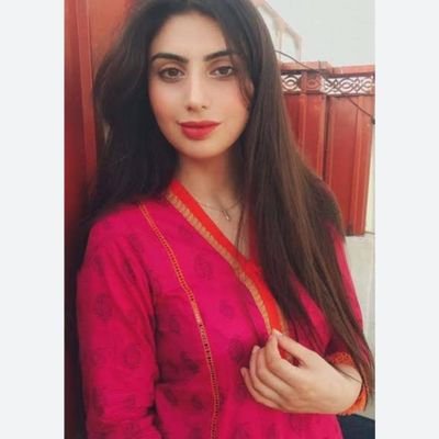 UrwaKhan972831's profile picture. 🌸 Simple & Elegant:
Dreamer ✨ | Coffee lover ☕ | Living life one smile at a time 💫

---