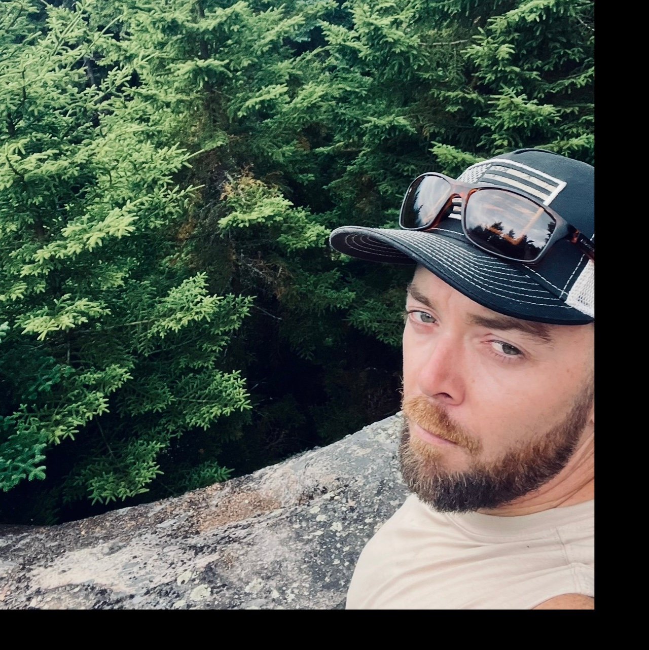 Criz_Hula's profile picture. 