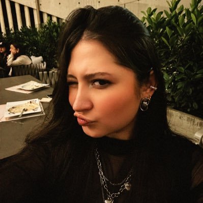 Ashleyesc_'s profile picture. Lo que lean aquí, no me define completamente como persona 😗