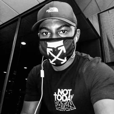 SizweLesley's profile picture. • Believer in Jesus Christ, striving to live out my faith in every aspect of life. • Sophisticated Hustler • Minimalist • Man United 🔴 • Buccaneer ☠️