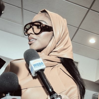 aoivia's profile picture. This user beat the nameless king, solo.