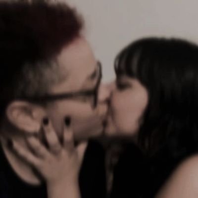 bipolarprice's profile picture. tenho dona