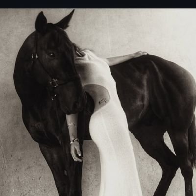 HerThoughts_1's profile picture. let me write without a pen 🖋️ || learner