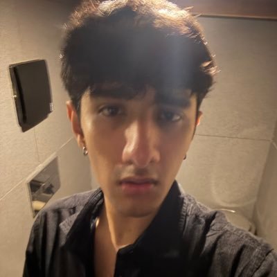 prath4m's profile picture. xerces he/him