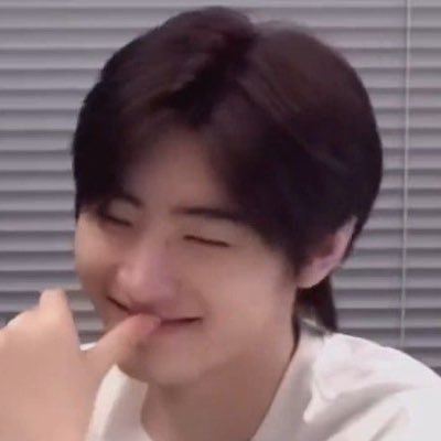 qyjjb_'s profile picture. 🍈 𝚌𝚞𝚝𝚒𝚎 @sunoo🦊♡ 1ooo% ꔛ🥄 ˙ ͜ʟ˙ ꒰ #sunsun🐧🦊 ♡꒱ ꒰#teeteepor🐶🐻‍❄️𖤣 ꒱ #sunoo🦊 #Porsuppakarn🐻‍❄️ #doyoung🐇 𐙚