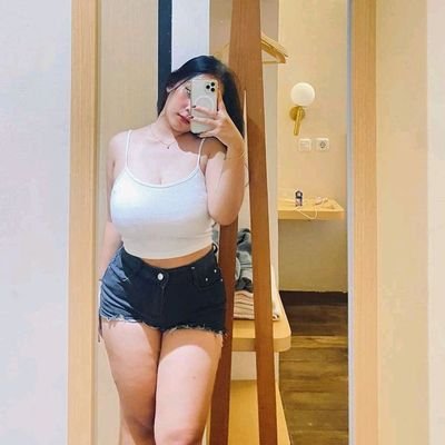lissaindahyanii's profile picture. manis banget omongannya, jadi pengen nyobain bibirnya 😝🤭