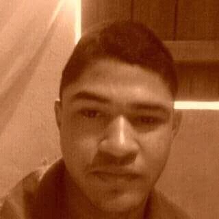 Rhanckler's profile picture. Pensamentos negativos são armadilhas criadas pelo nosso cérebro para nos manter presos ao passado, junto a nossos medos
Escrevendo a vida.