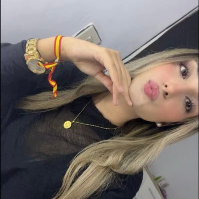 23meeeryy's profile picture. 