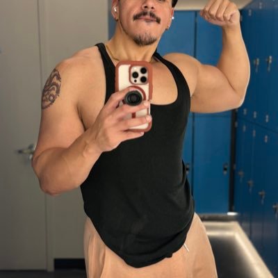 LoadedCumDump's profile picture. I’ll make you miss me 🫦