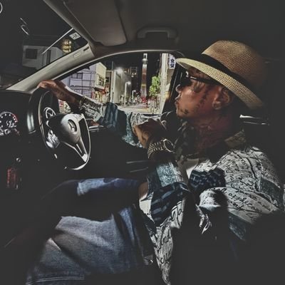 x8xx8xx8x's profile picture. TATTOO
神社巡り