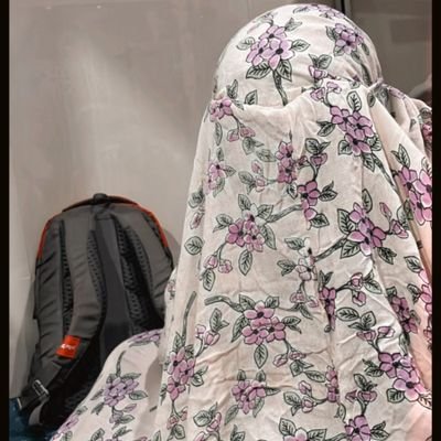 11jpg_'s profile picture. fuck off