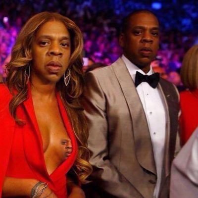 poojahbehavior's profile picture. is it love?