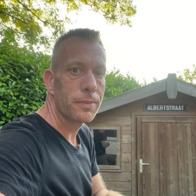 leeuw_albert's profile picture. Toch maar weer terug op twitter…. Allergisch voor onrecht en corruptie. kritisch denken is gezond.