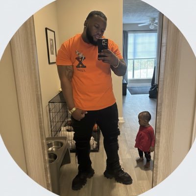 NikeHeadRon_'s profile picture. Kamryn Daddy ❤️ • B.B.A , M.A.T