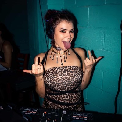 EvangelineKayy's profile picture. my diabetes is chronic, but this ass is iconic 🍑💥 kachow 💥 Snaxx Entertainment 🎤🎧