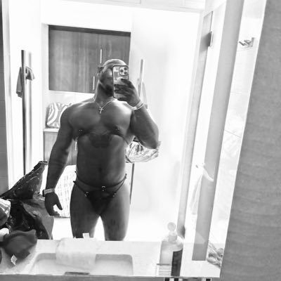 cnsrvtvefreak2's profile picture. 🇯🇲 verse freak #NYC 🍎 🗽