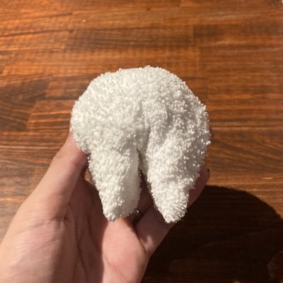 oshiborinoha's profile picture. かたくてもろい。 #短歌　#tanaka