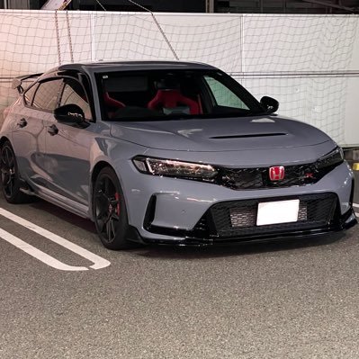 yuu_R35's profile picture. （30歳）/バイク🏍:CB400SB→CBR1000RR-R SP（MY24） → パニガーレV4R（MY24）車🚗FL5 /無言フォロー失礼します。