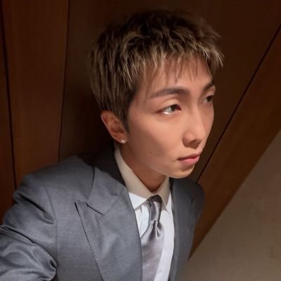 ImYunbyRM's profile picture. 𝐊𝐍𝐉 | 𝐊𝐀𝐑𝐃 🤍