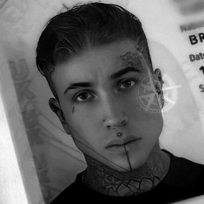 currts_'s profile picture. insta: currts_ 😉 I don’t use dating apps or Snapchat!🤍