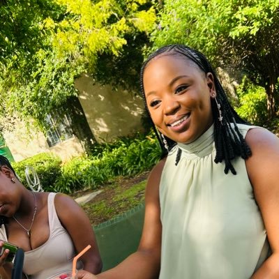 MinenhleKunene_'s profile picture. Humble yourself or life will do it for you 🌝🌻