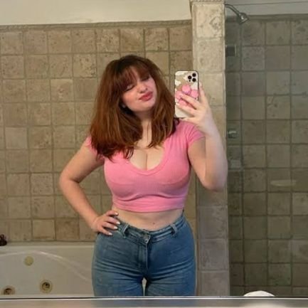 kimberl90444833's profile picture. 