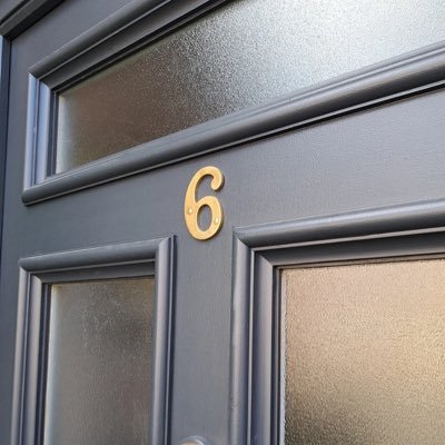 terrilindsay's profile picture. East London 📍Hammer ⚒ My son is my world 🌍 quite fond of my wife too 😂 🏳️‍🌈 Music makes the world go round 🎧