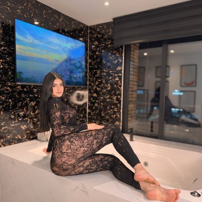 libbyvalentinqa's profile picture. Watch my videos and chat with me👇