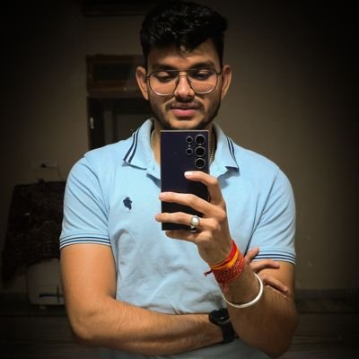 the0Grewar's profile picture. MBBS Student 🩺 | 23 | 6’0” Natural Athlete.
I replace "Bro-Science" with Medical Science. 🧠 Helping you build muscle using Anatomy & Evidence, not guessing.