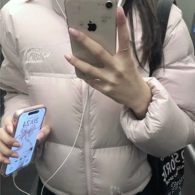 sarangorya's profile picture. just a side account . . .if I suddenly follow you, it’s only because I think you’re cool and I want to brighten up my timeline, so don’t worry :)