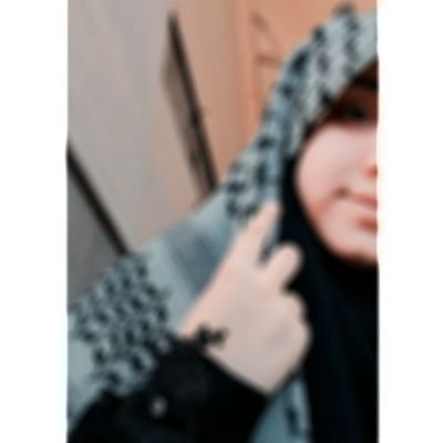zinb_mirzaei118's profile picture. فُزتُ بِحُـبِّ الحَسَـَن🌿/ «مقام معظم رهبری» : معلمان افسران سپاه پیشرفت کشورند.... #شهیده_فائزه_رحیمی / خبرنگار 📋🖋️🎙️