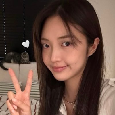 whysogyurious's profile picture. (RP) radiating sunshine since the 2000s, prepare for your heart to be captivated by my charm!! Hello it’s actress Choi Gyuri 🤍 soon #OurUniverse ✨|SND