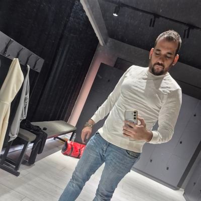 Oznchnnn's profile picture. 